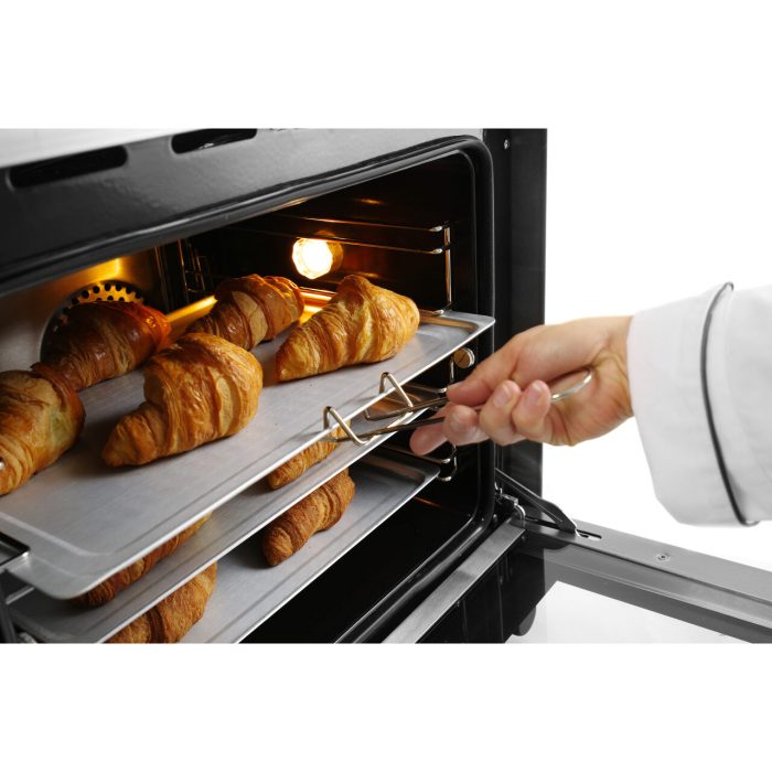 Cuptor convectie Hendi H90, 4 tavi 438x315 mm incluse, 2 elemente incalzire, 2 ventilatoare, termostat reglabil 50-300 gr C, timer 0-120 min, 2670 W,595x624x(H)572mm - Image 2