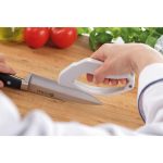 Ascutitor cutite ergonomic, lame reversibile cu ascutire dubla din carbon, Hendi, 14 cm, cu protectie degete - Image 2