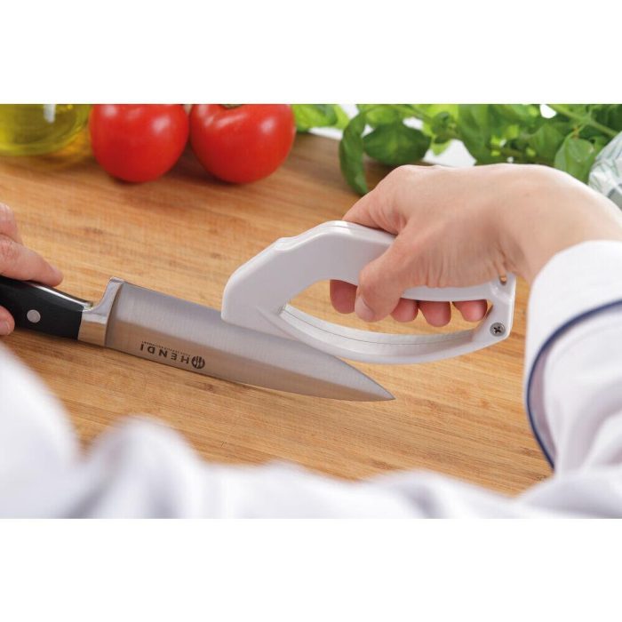 Ascutitor cutite ergonomic, lame reversibile cu ascutire dubla din carbon, Hendi, 14 cm, cu protectie degete - Image 2